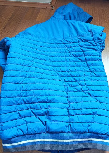 Mavi Kapüşonlu Erkek Çocuk Mont - Görsel 6