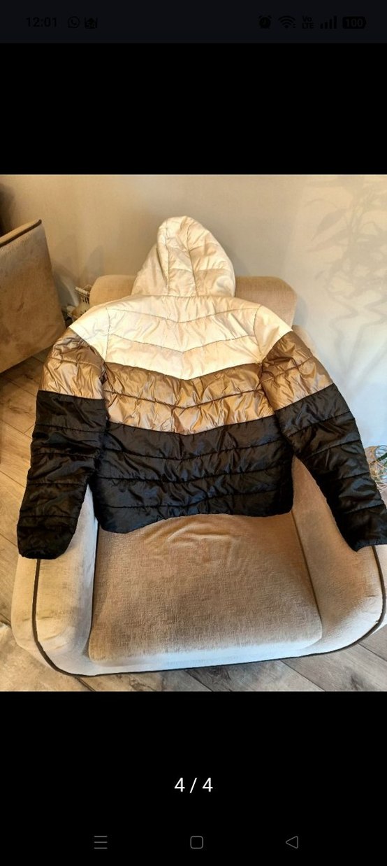 Kapüşonlu Renk Bloklu  Kışlık Mont - Görsel 4