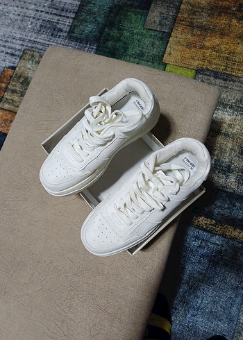 Beyaz kalın taban Kadın Spor Ayakkabı - Görsel 5