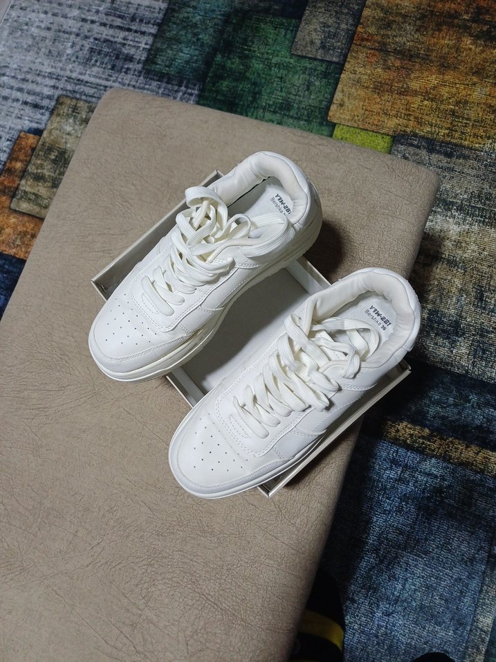 Beyaz kalın taban Kadın Spor Ayakkabı - Görsel 5