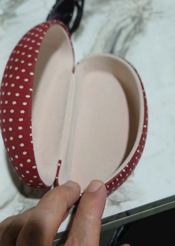 Kırmızı Puantiyeli bordo Kadın Gözlük Kutusu - Görsel 7