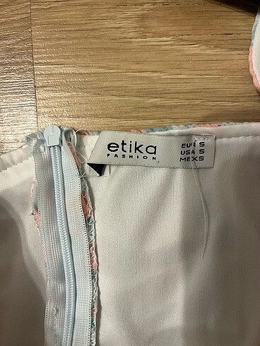 s Beden Kadın büzgülü elbise