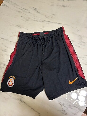 Galatasaray forma altı şort