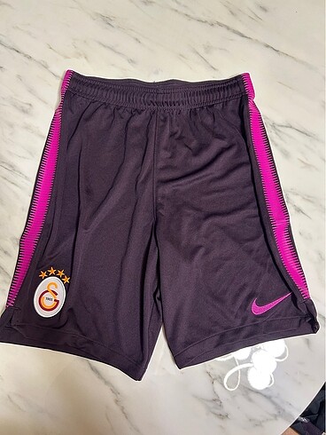 Galatasaray forma altı şort