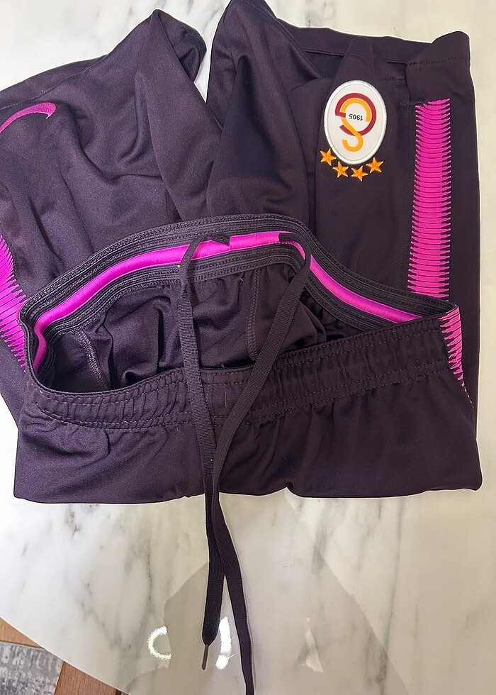 Galatasaray forma altı şort - Görsel 5