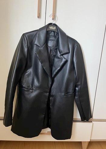 Defacto Sikligin Simgesi Siyah Deri Gorunumlu Blazer Ceket