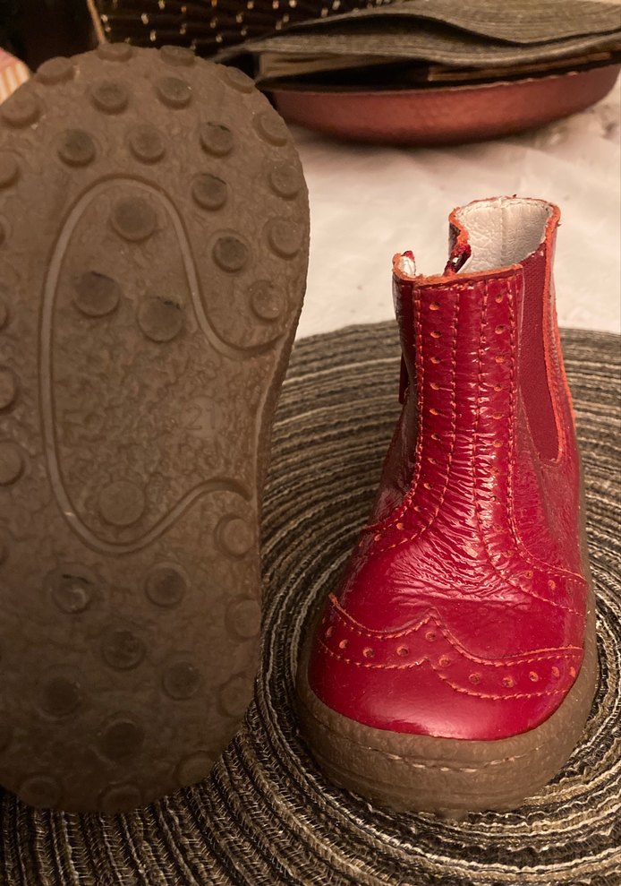 Kız Çocuk Parlak Kırmızı Deri Kürklü Bot - Görsel 4