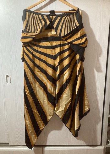 Uzun Parlak Altın Zebra Desenli Kadın Sabahlık - Görsel 3