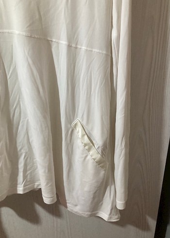 V Yaka Beyaz Hamile Tişörtü - Görsel 2