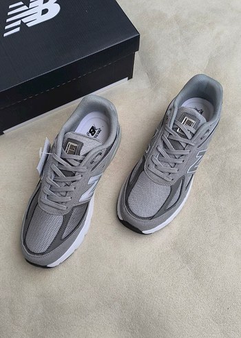 New Balance Gri Spor Sneakers - Görsel 2