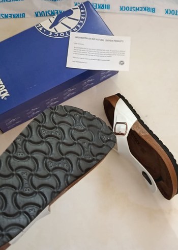 Birkenstock Beyaz Tokalı Kadın Dolgu Topuk Terlik