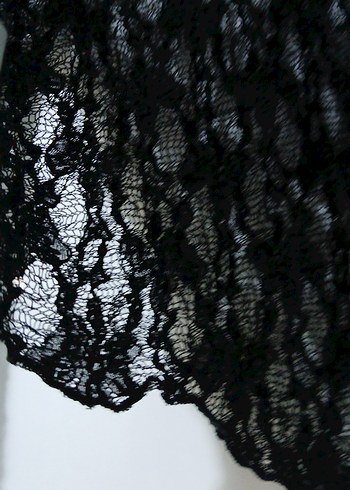 Siyah Dantel Detaylı Uzun Kollu Gotik Bluz - Görsel 2