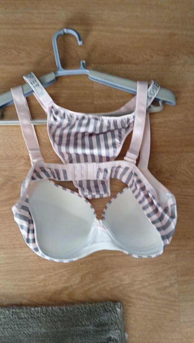 Çizgili Spor Sütyen ve Mini Atlet - Görsel 3