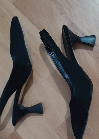 Diğer Kadın 33 numara kemer Detaylı Siyah Topuklu Stiletto