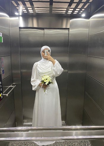 Uzun Kollu Beyaz Tesettür Sade abiye