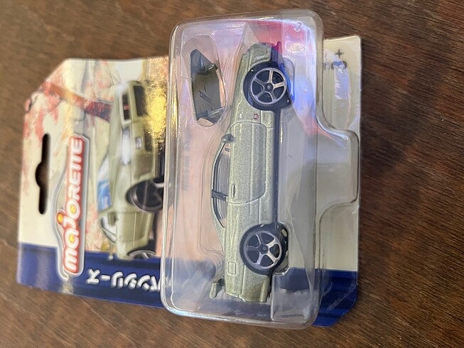  Beden Majorette Nissan Skyline GT-R (R34)