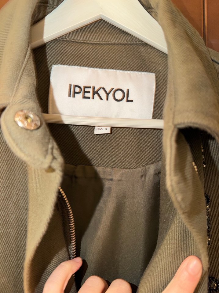 İpekyol Düğmeli, Nakış Detaylı Bej Kadın Ceket - Görsel 3