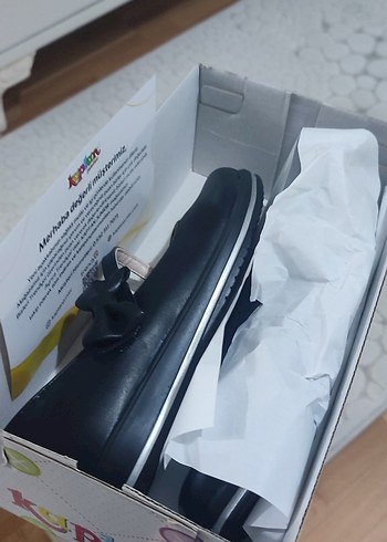 Kız Çocuk Siyah Tokalı Babet Ayakkabı - Görsel 2