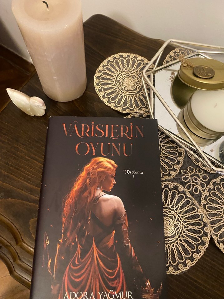 Varislerin Oyunu & Acıların Hükümdarı set Adora yağmur - Görsel 2