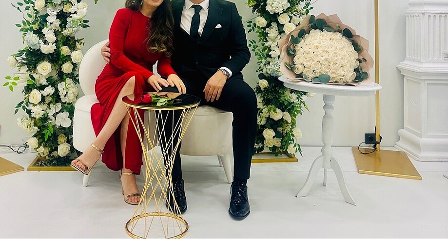 Diğer Koyu kırmızı gece elbisesi