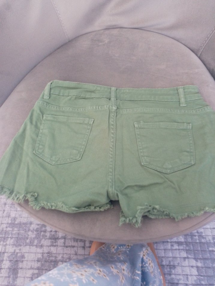 Düğmeli Loose Fit Yeşil Mini Denim Şort - Görsel 3