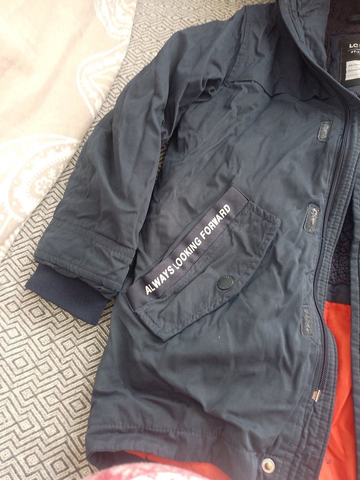 Erkek Çocuk Kapüşonlu Düğmeli Mont - Görsel 2