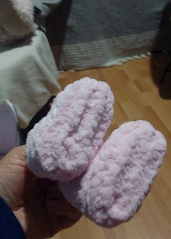 Pembe Nakışlı Kız Bebek Örgü Patik - Görsel 4