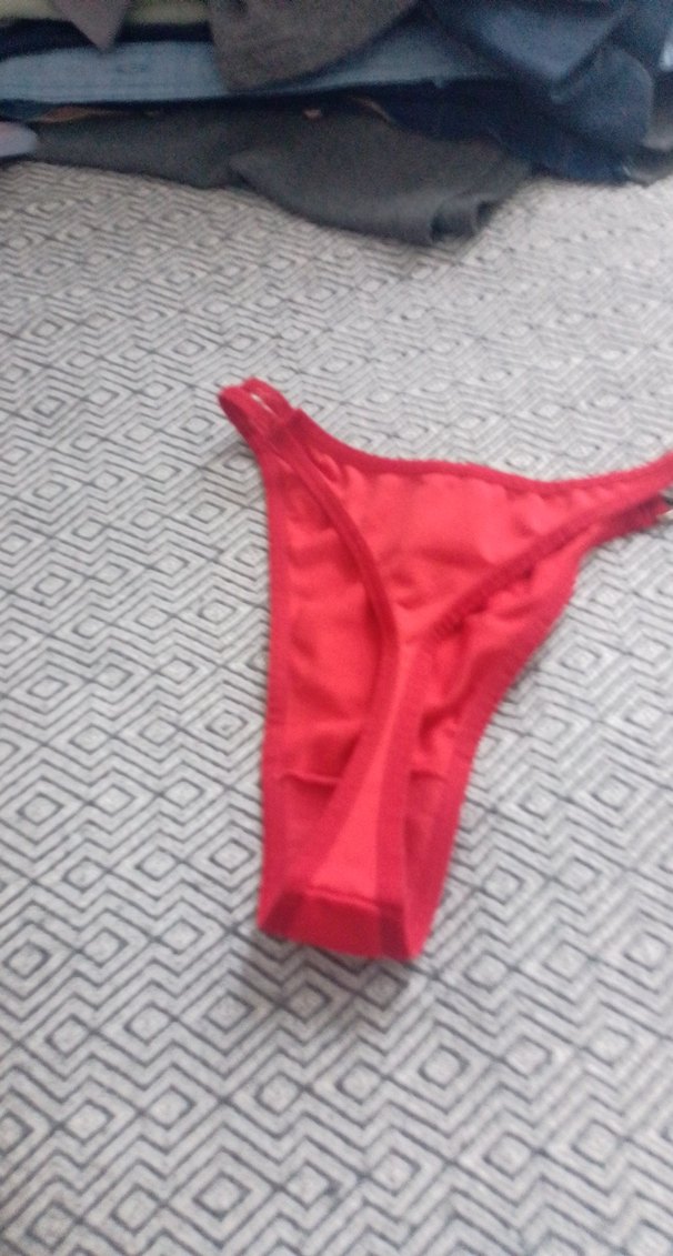 Kırmızı İnce Askılı Kadın Bikini Altı - Görsel 2