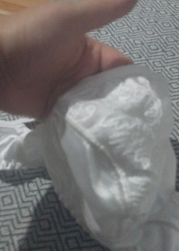 Nakış Detaylı Beyaz Vintage Sütyen 90 beden - Görsel 2