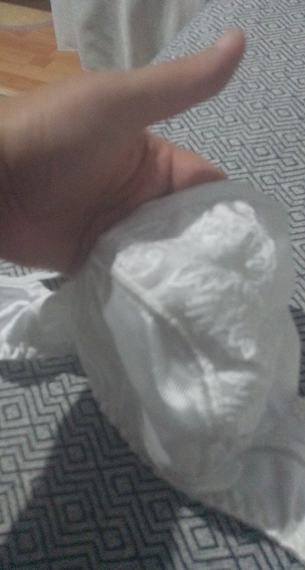 Nakış Detaylı Beyaz Vintage Sütyen 90 beden - Görsel 2