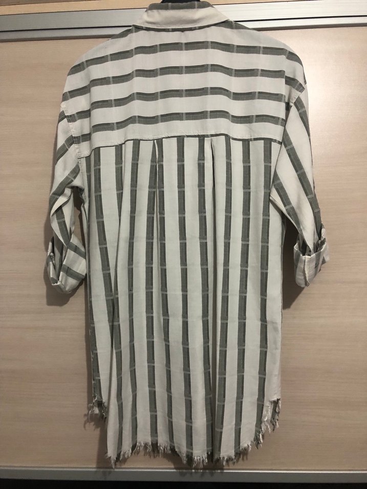 Düğmeli Çizgili Kadın Gömlek - Görsel 2