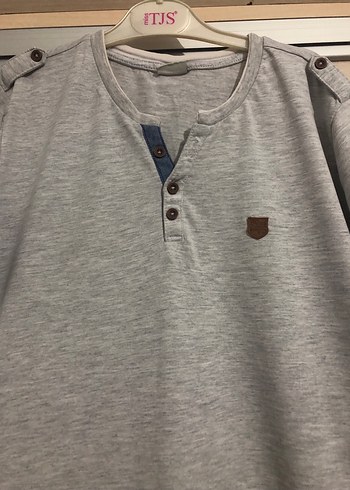 Gri Pamuklu Düğmeli Erkek Tişört - Görsel 2