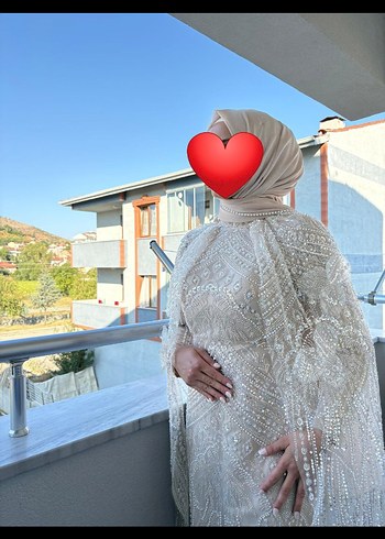 Bohem Tarzı Uzun Kollu Drapeli Beyaz Nişan Elbisesi