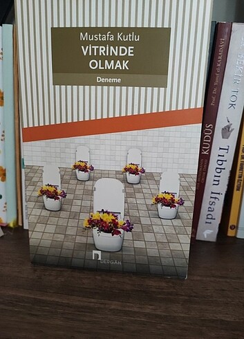 Vitrinde olmak Mustafa kutlu 