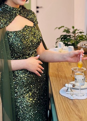 Uzun Kollu Drapeli Parlak Kadın Abiye Elbise - Görsel 2