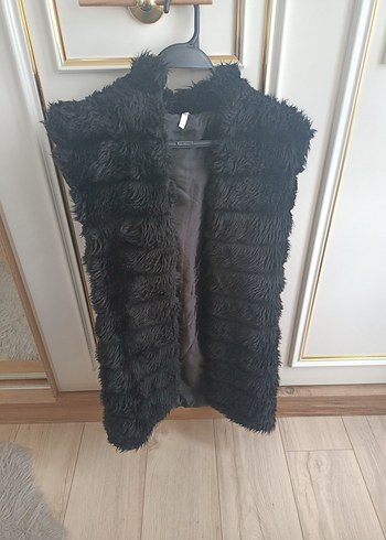 Kürk Detaylı Siyah Süet Uzun Kadın Yelek - Görsel 6