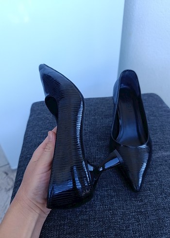 Siyah Yılan Desenli Pliseli Stiletto - Görsel 6