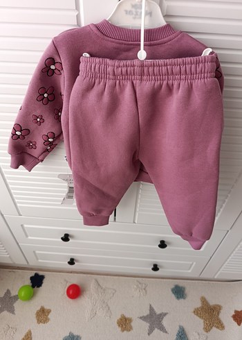 Çiçek Desenli Pembe Kız Bebek Triko Takım - Görsel 2