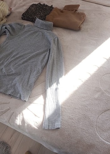 Kadın Gri Boğazlı Triko Kazak - Görsel 3