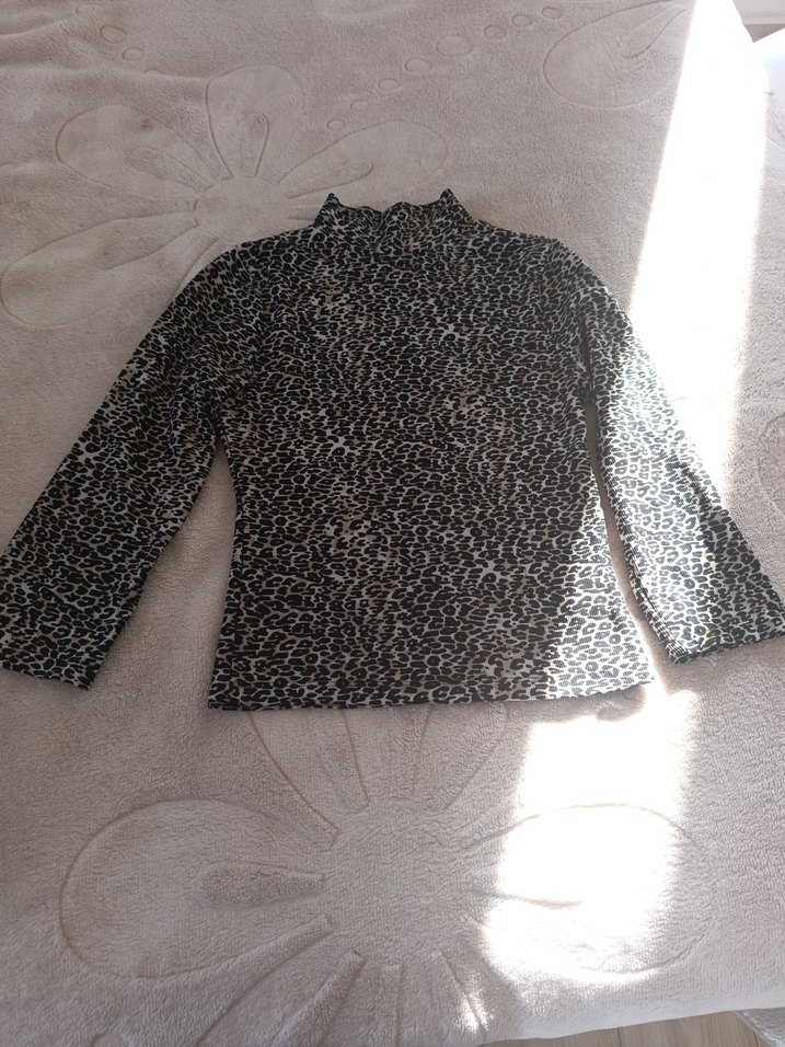 Kadın Gri Boğazlı Triko Kazak - Görsel 5