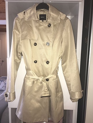 Modeli çok hoş trençkot 