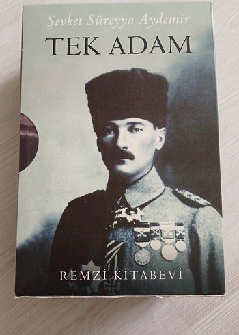 Tek Adam - Şevket Süreyya Aydemir