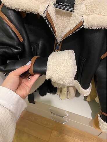 m Beden siyah Renk Stradivarius mont