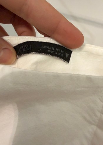 Beyaz Nakışlı Askılı Kısa Bluz - Görsel 3