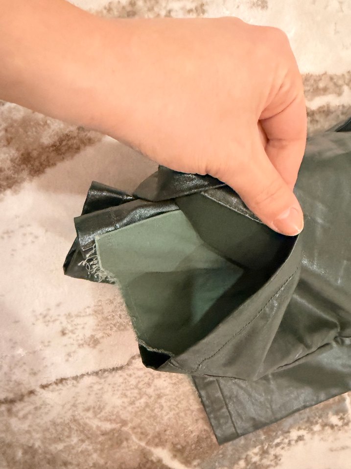 Düğmeli Midi Deri Kadın Şort - Görsel 4