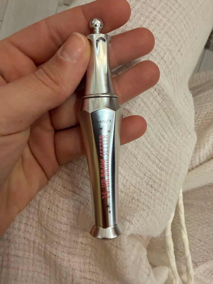 Benefit kaş sabitleyici - Görsel 2