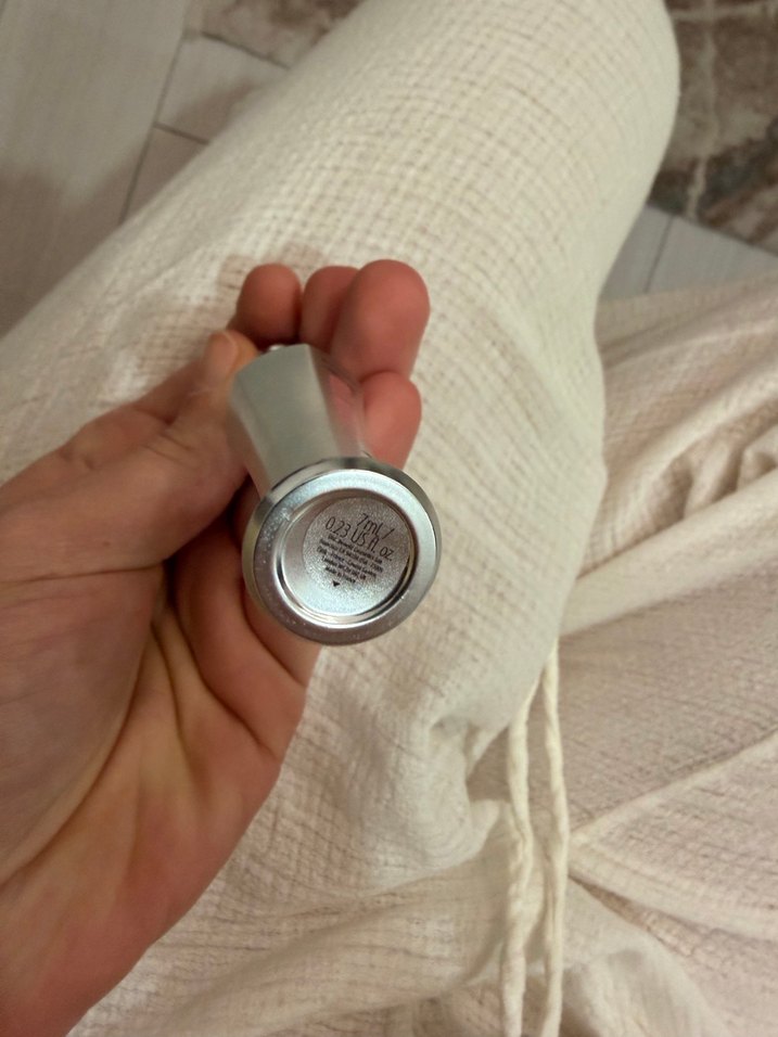 Benefit kaş sabitleyici - Görsel 4