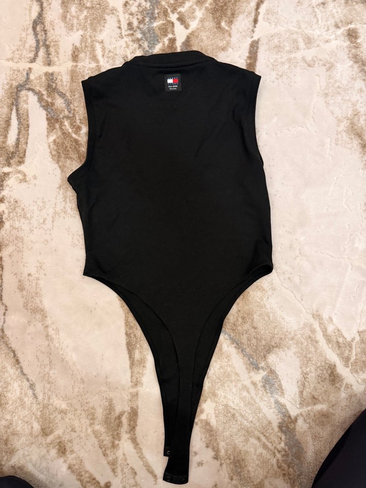 Tommy Jeans Siyah Yüksek Yakalı Body - Görsel 4