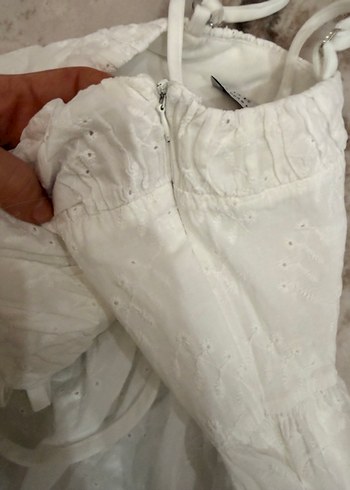 Dantel Detaylı Beyaz Midi Elbise - Görsel 3