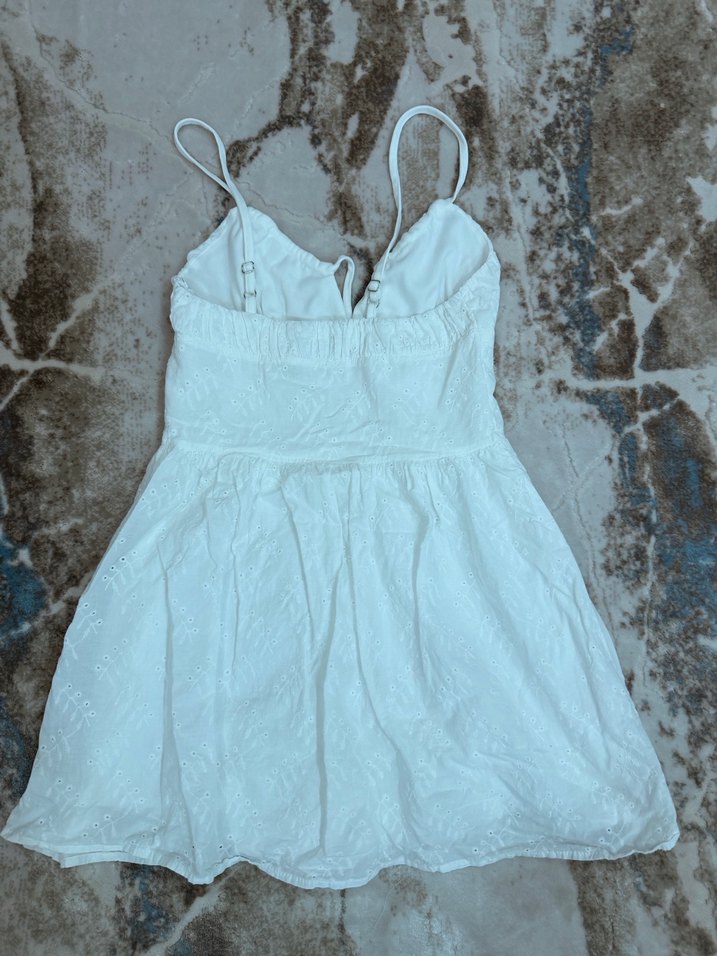 Dantel Detaylı Beyaz Midi Elbise - Görsel 4